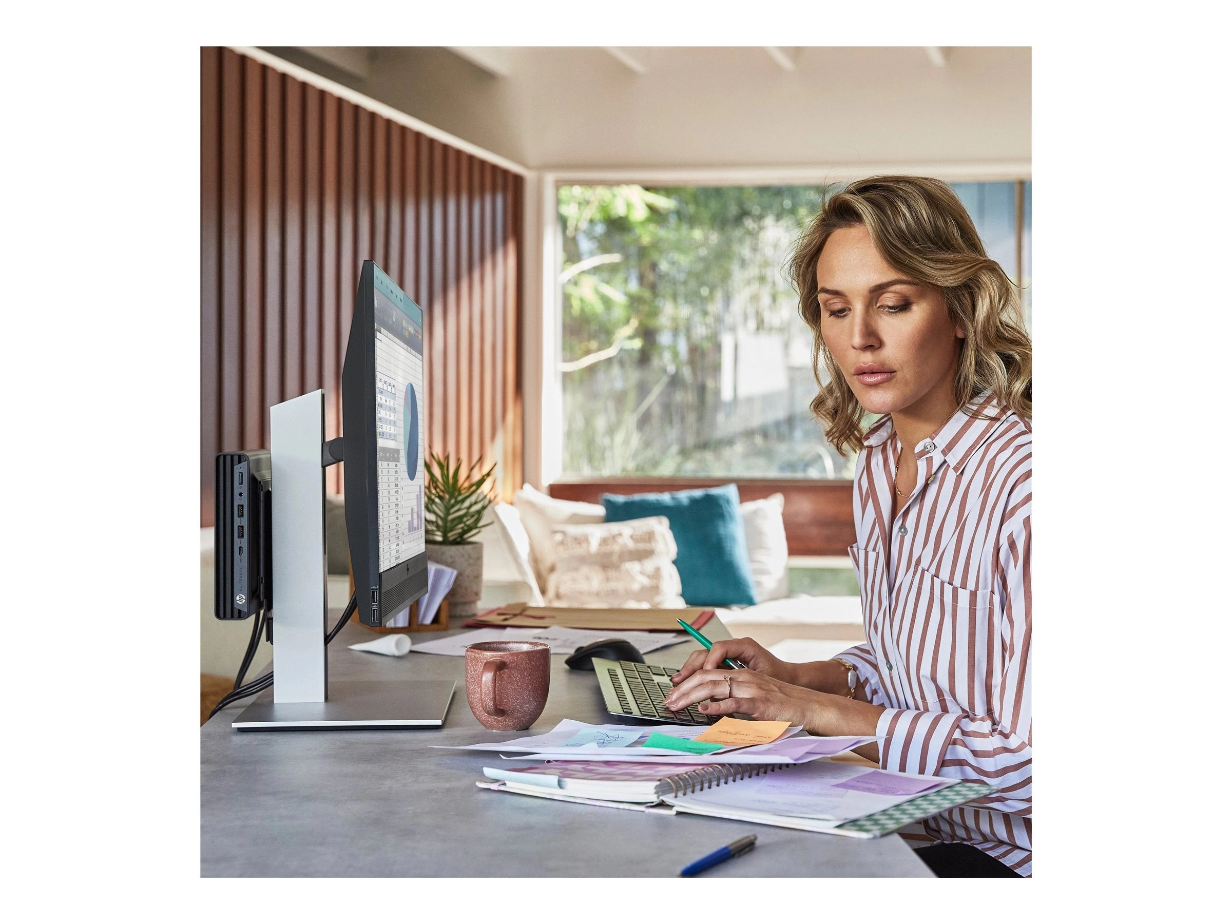 HP Elite 800 G9 - Mini desktop Core i5 i5-14500T / up to 4.8 GHz - vPro - RAM 16 GB - SSD 256 GB - NVMe - UHD Graphics 770 - A12GLUT#ABA