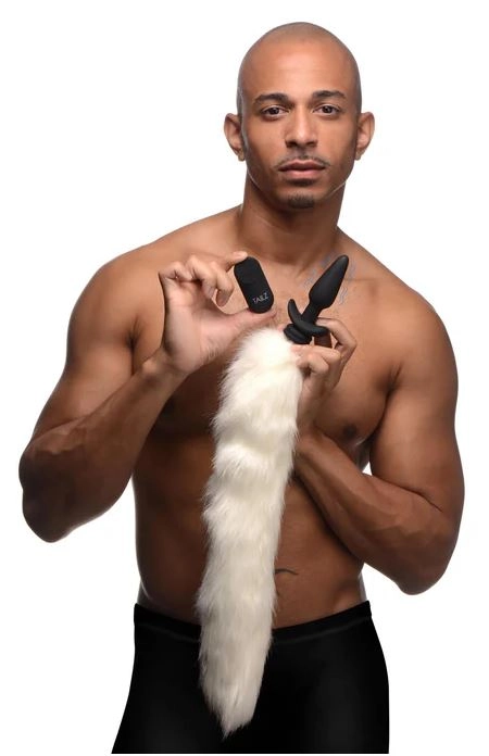 Tailz Vibrating Anal Plug & 3 Tails With Remote Control