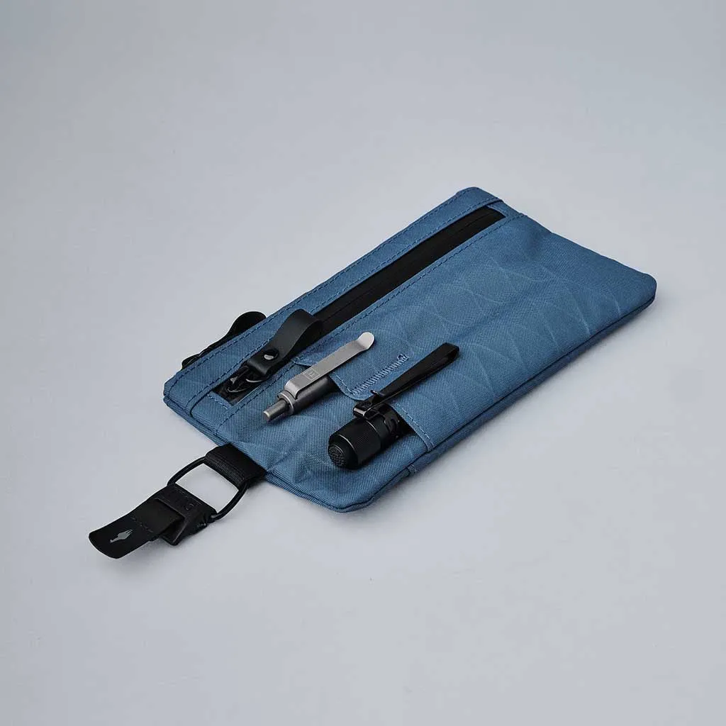 Zip Clutch
